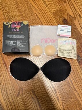 Black Adhesive Strapless Bra